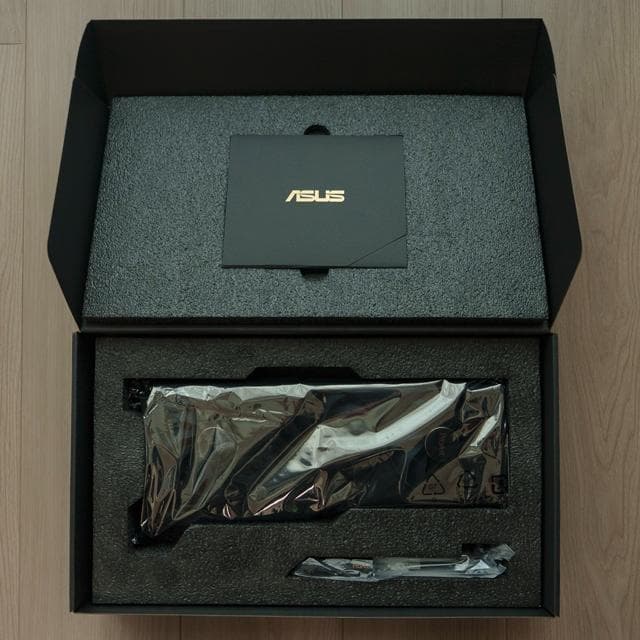 グラフィックボード・グラボ・ビデオカード ASUS ProArt GeForce RTX 4070 Ti SUPER