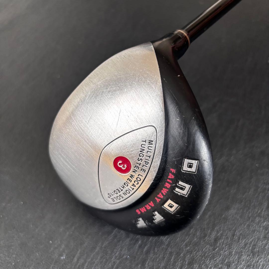 送料込メンズゴルフクラブセットONOFFオノフXI-D赤アイアンODYSSEY