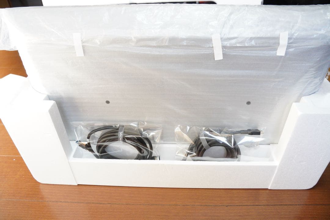 Wacom Cintiq Pro 24 TDTH-2420/K0 本体