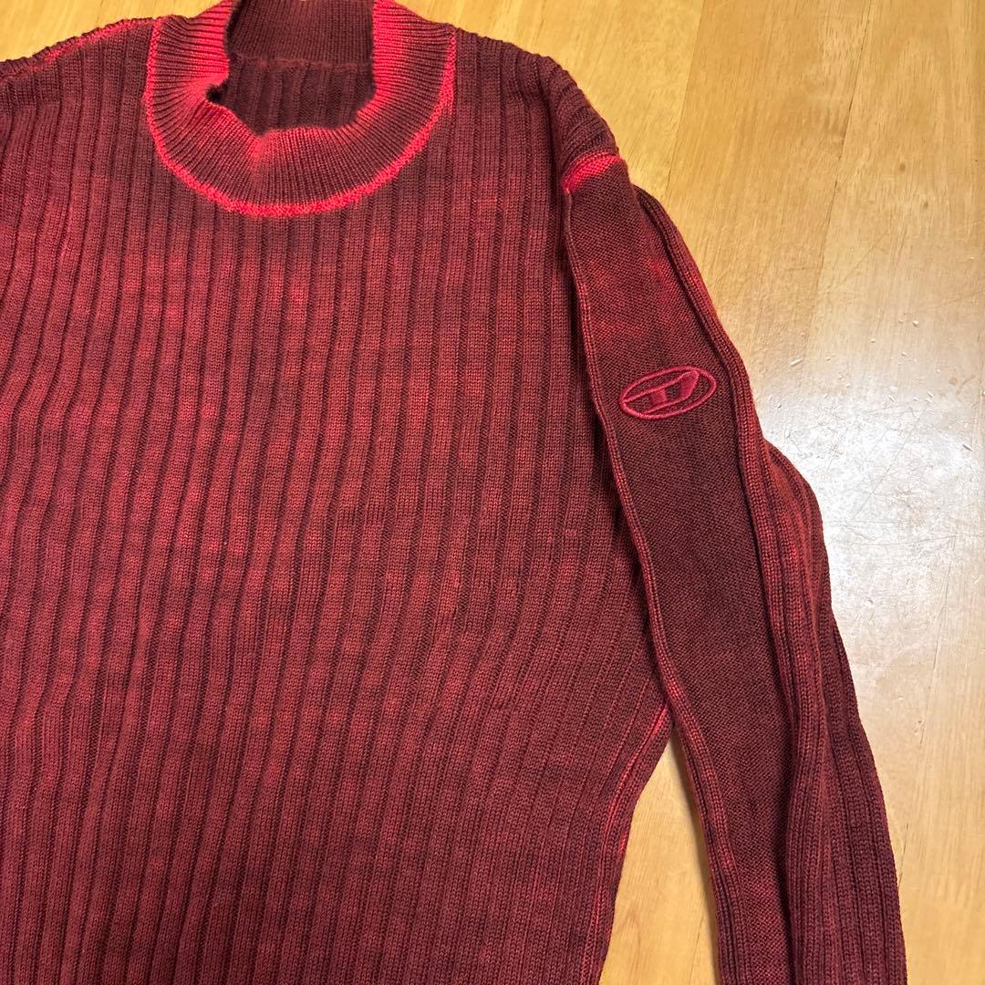 やまげさんも着用、DIESEL ディーゼル 赤ニット