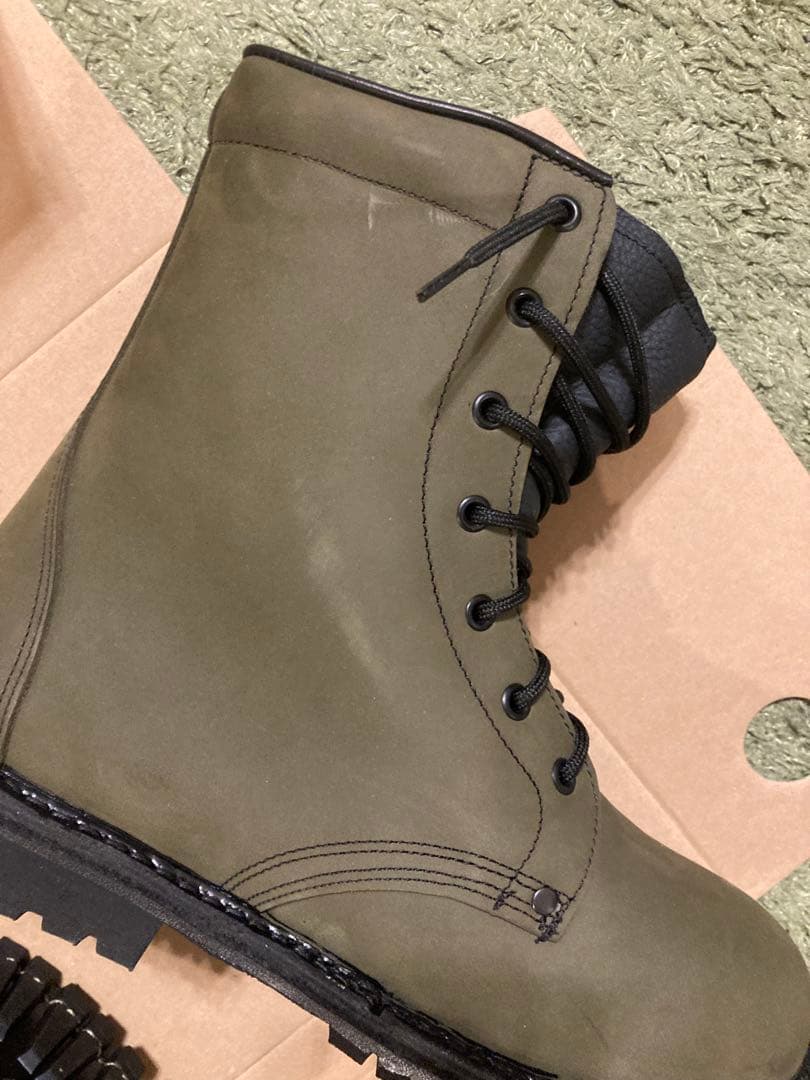 未使用　チェーンソー防護ブーツ　オリーブ　シップ　プロダクション