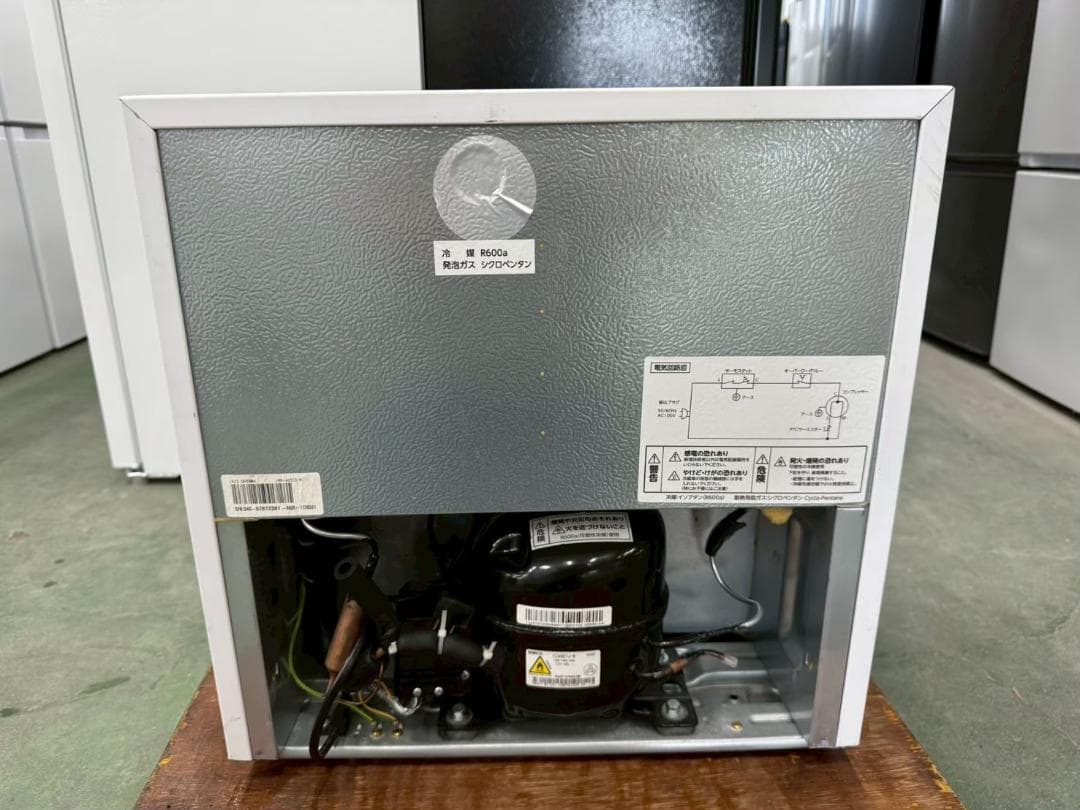 大阪送料無料★3か月保障★冷蔵庫★2018年★IRR-A051D-W★R-220