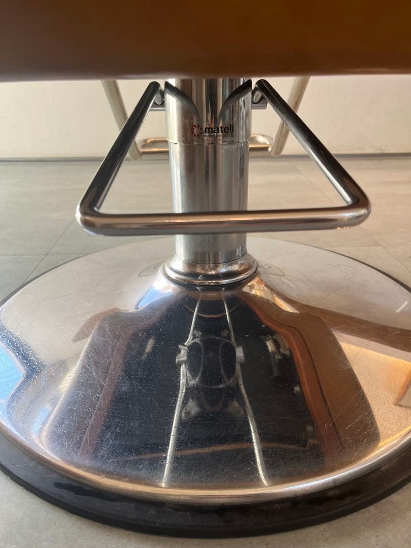 mateli美容院セットチェア　A-①