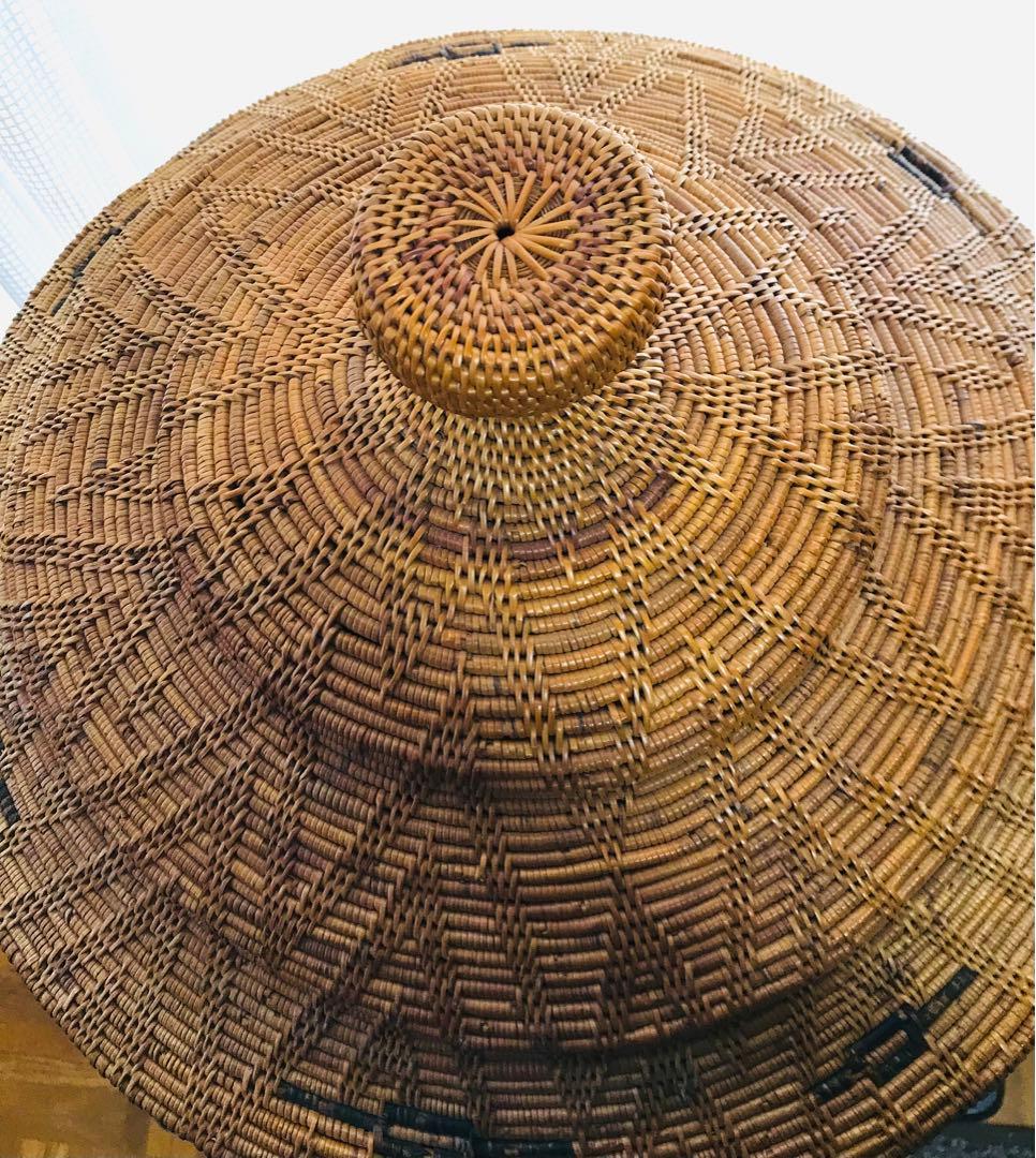 アタ製　フタ付大型カゴ　バスケット小物入れ　中古品