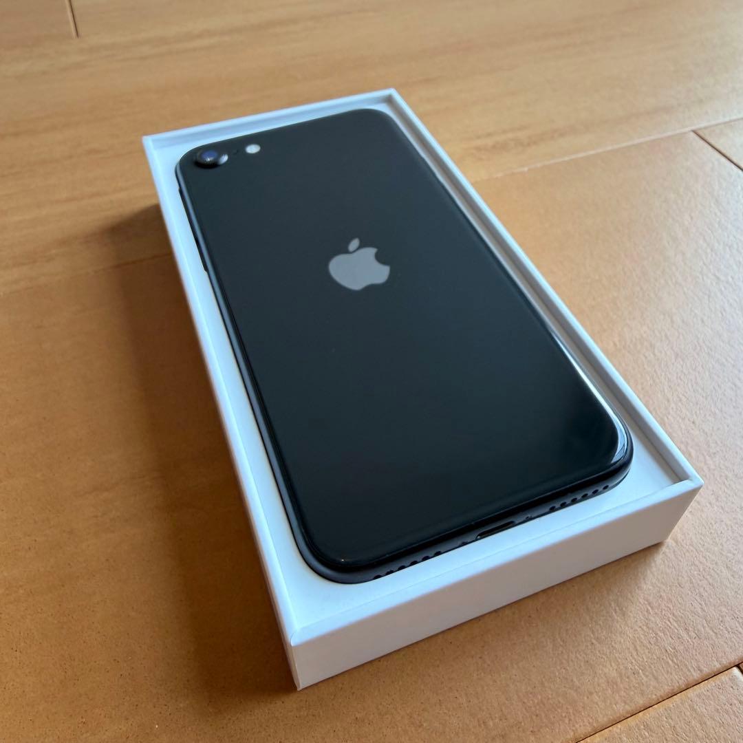 iPhone SE 2nd 64GB MHGP3J/A 88% 超美品 送料無料