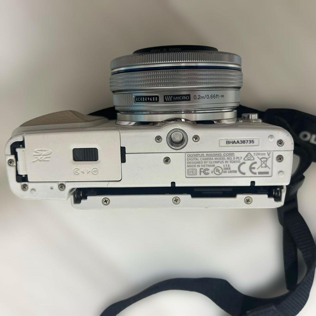デジタルカメラ OLYMPUS PEN Lite E-LP7