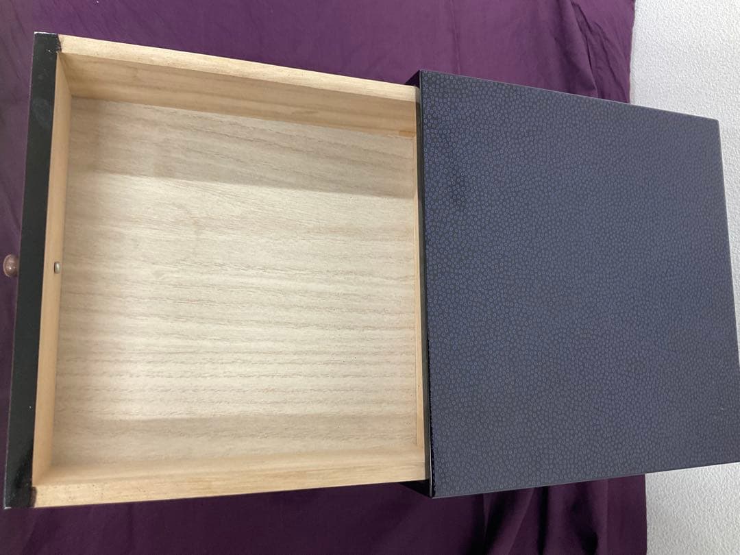 津軽塗　七々子塗　紫色　三つ引き箪笥