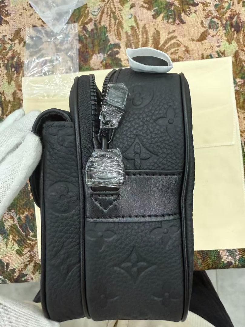 m58489 黒のショルダー、24時間以内発送