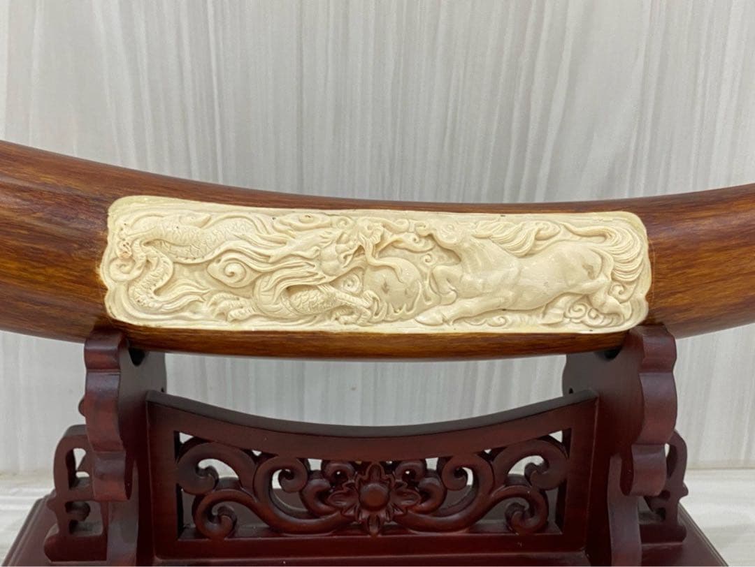 天然マンモス牙美しい手作り彫刻 龍馬精神 置物飾り