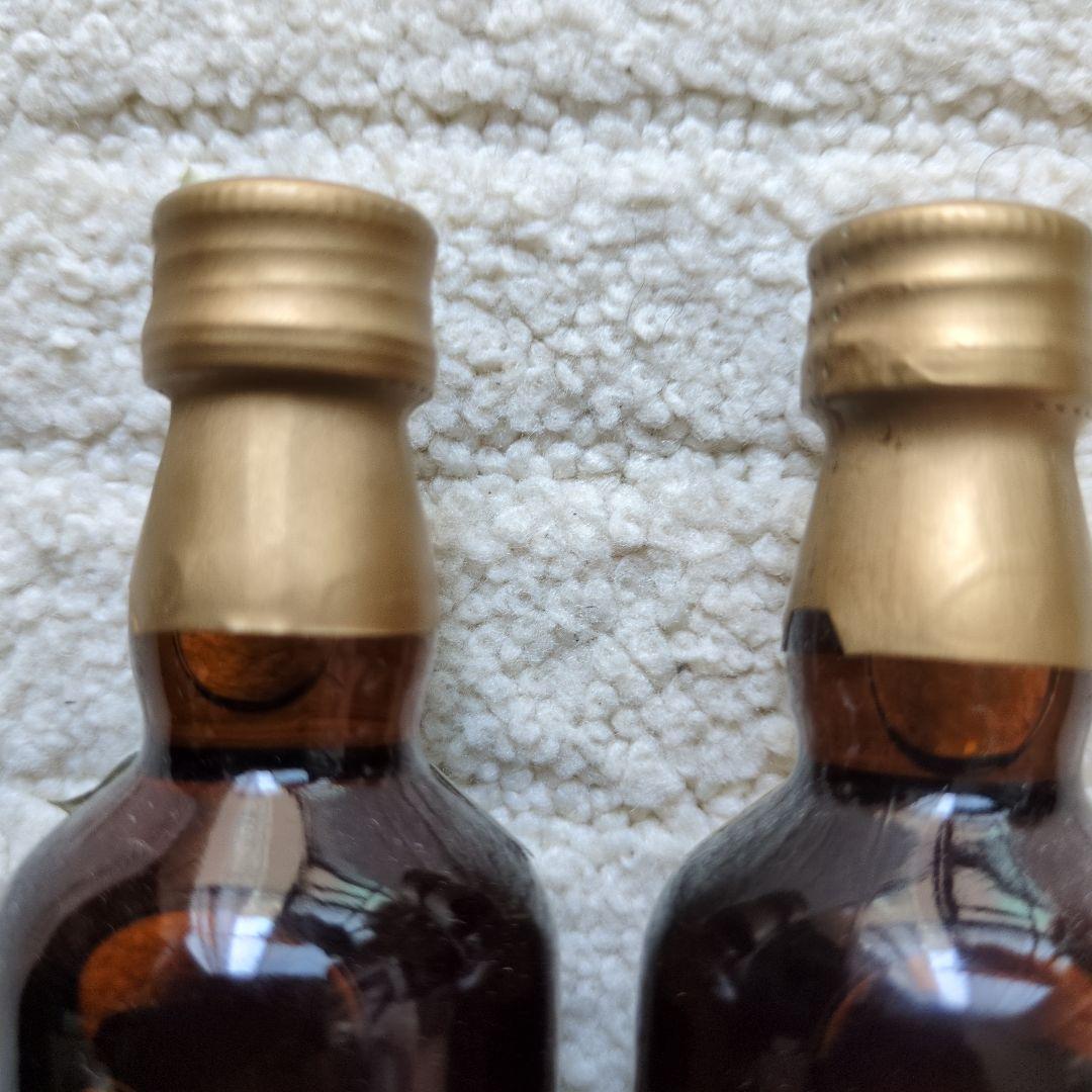 山崎 10年 & 12年 ミニウイスキーセット。