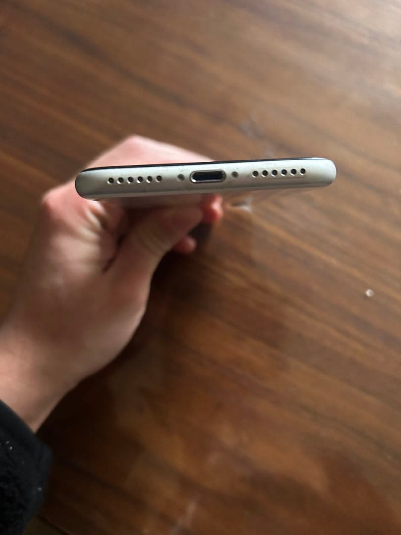 S*p様 Apple iPhone SE (第2世代) ホワイト