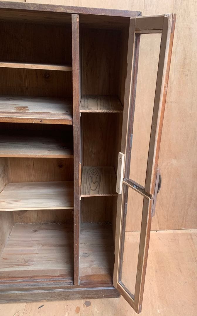パブリカ　古い木全面ガラス収納陳列棚モールガラス戸　古家具