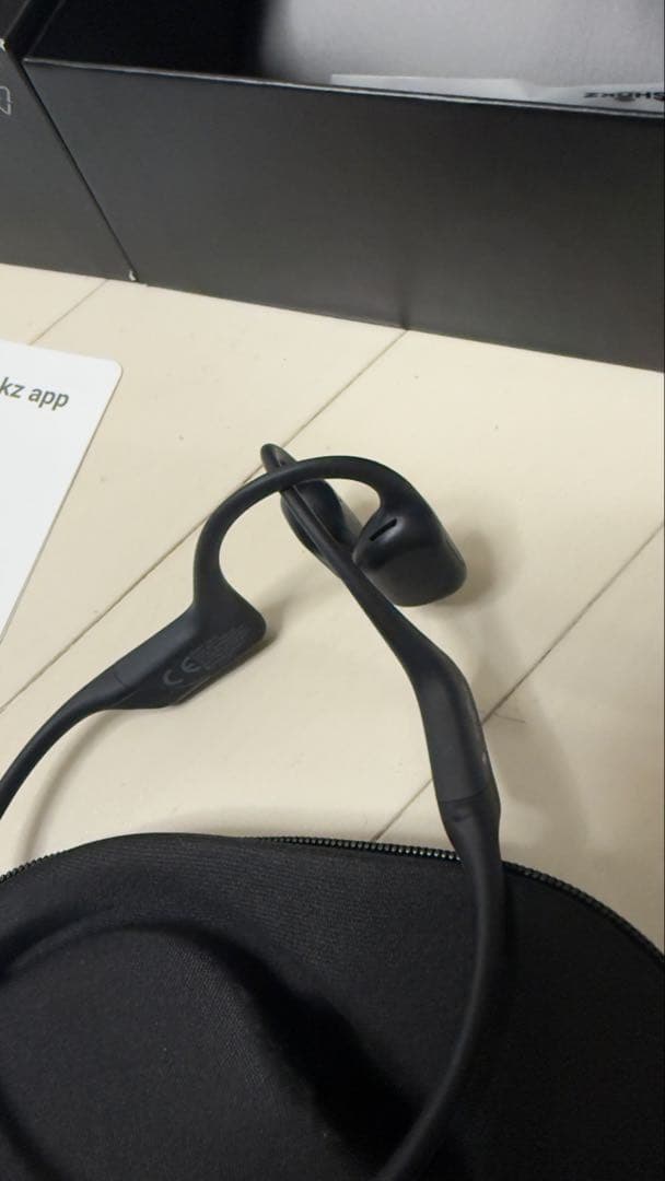 骨伝導イヤホン Shokz OpenRun Pro ケース不備あり