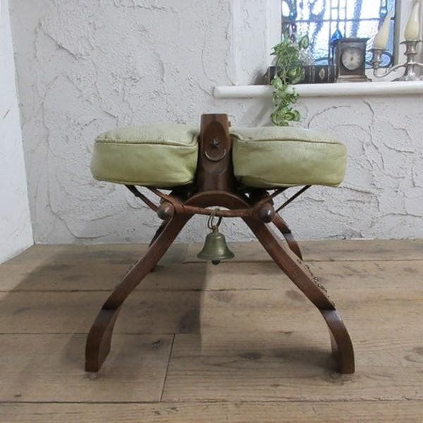 イギリス アンティーク 家具 スツール リアルレザー ベル 英国 4731e