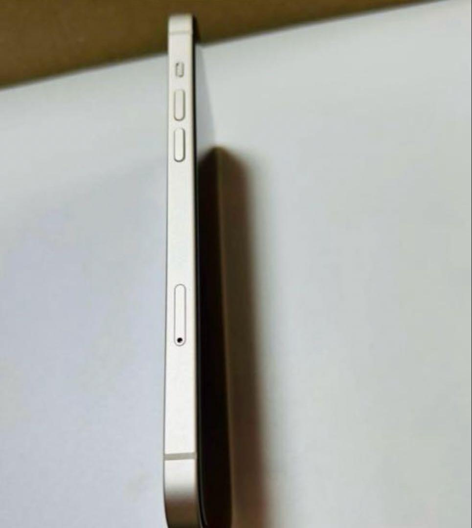 iPhone 14 Plus 512GB バッテリー残量83%