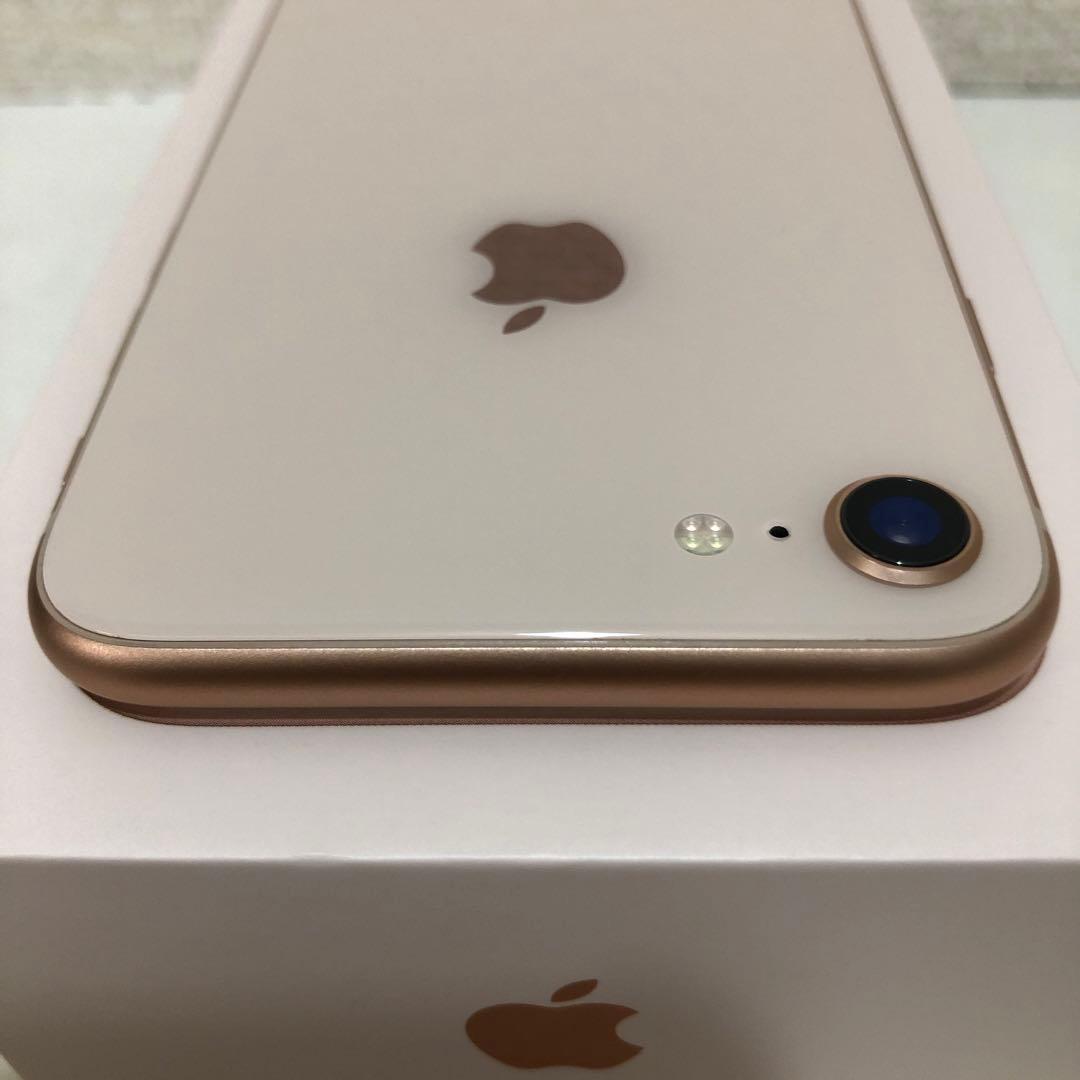 超美品 Apple iPhone 8 ゴールド 本体 SIMロック解除済み