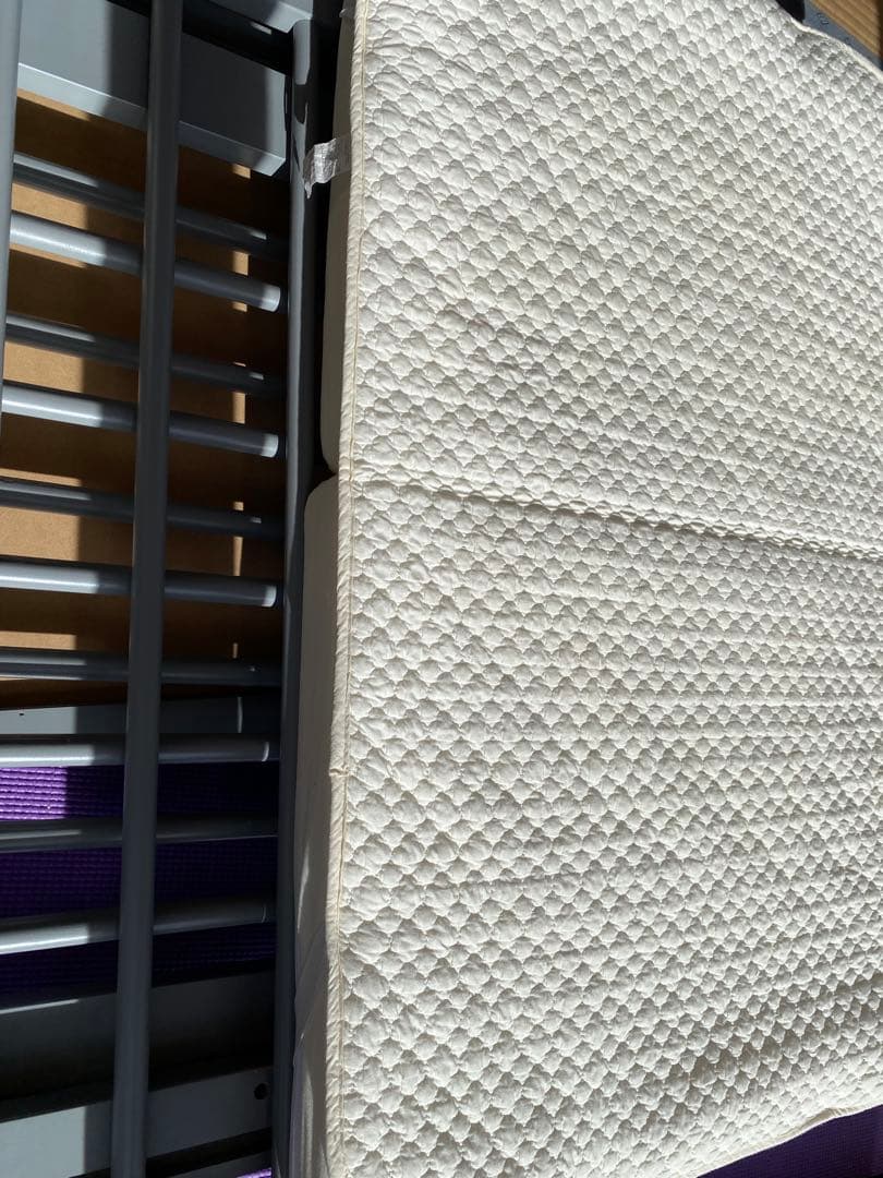 ベビーベッド　日本製　グレー　キンタロー　マットレス2枚付