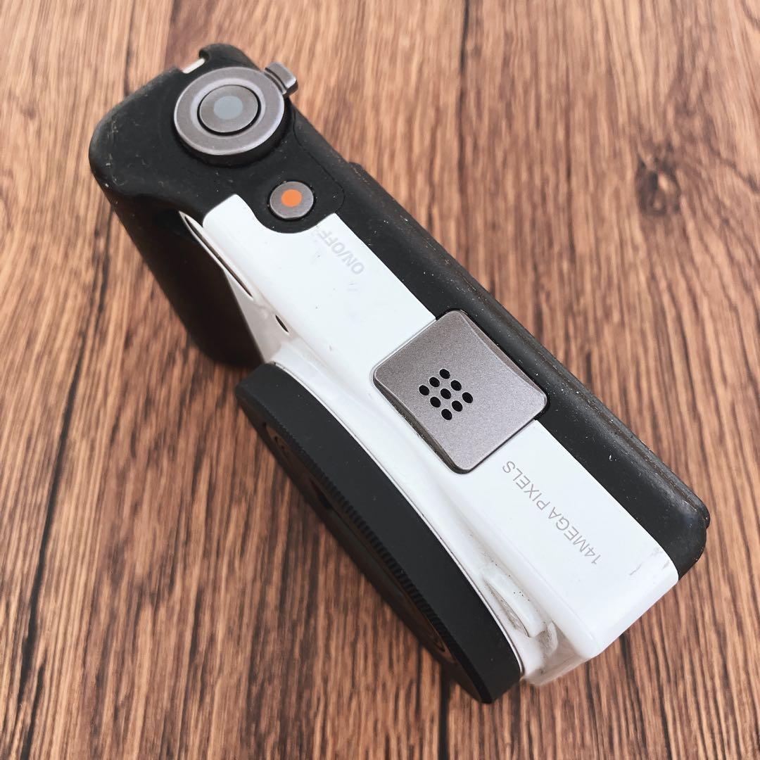 PENTAX Optio RZ10 ピュアホワイト　コンパクトデジタルカメラ