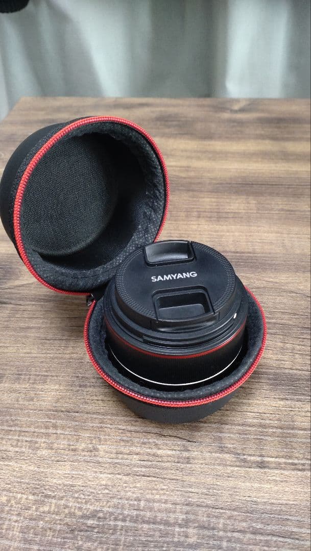 SAMYANG AF 24/2.8 FE レンズ