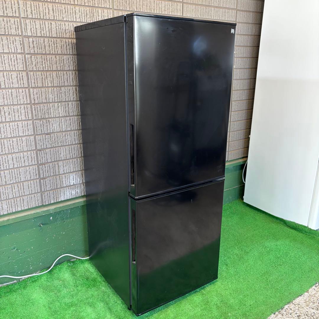 2023年製 140L 冷蔵庫 おしゃれブラック ニトリ【地域限定配送無料】