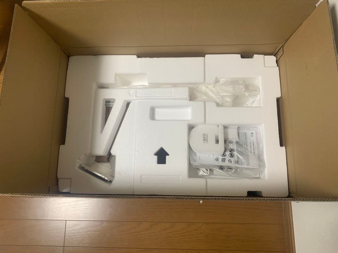 LG SMART Monitor 32SQ780S 32インチ