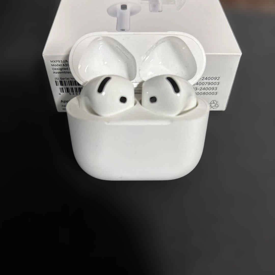 AirPods 4 （アクティブノイズキャンセリング機能搭載）