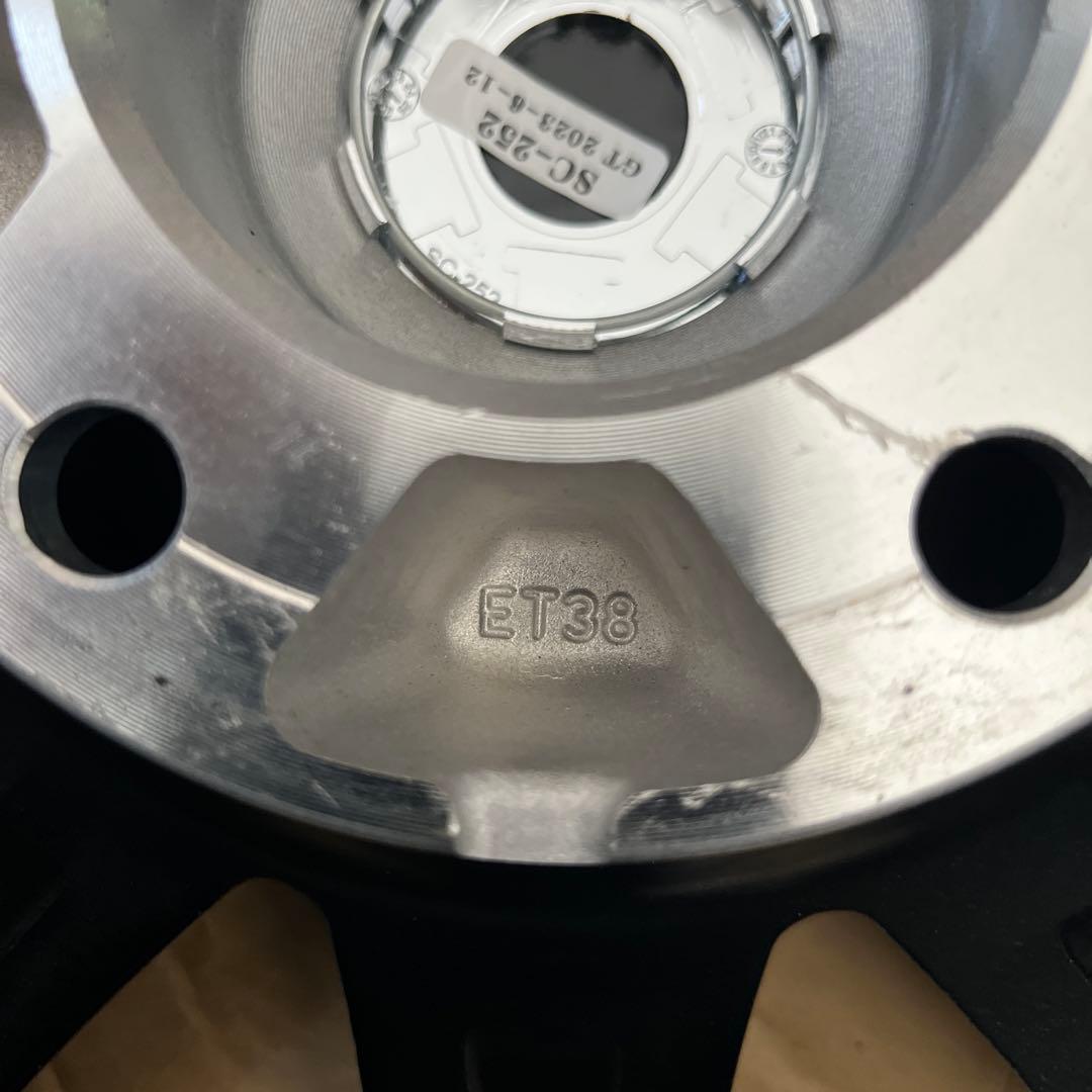 17インチ ガンメタリック 10スポークホイール　ロクサーニ　スポーツ