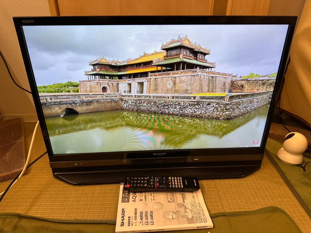SHARP 32型　テレビ LC-32R30 2018年製 HDD内蔵　超美品！