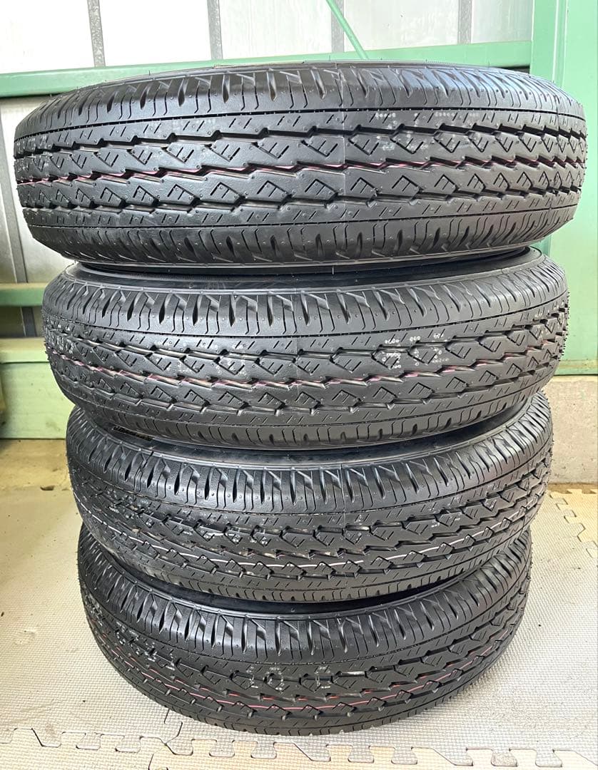 トヨタ プロボックス用 ブリヂストン14インチ タイヤ 2024年製