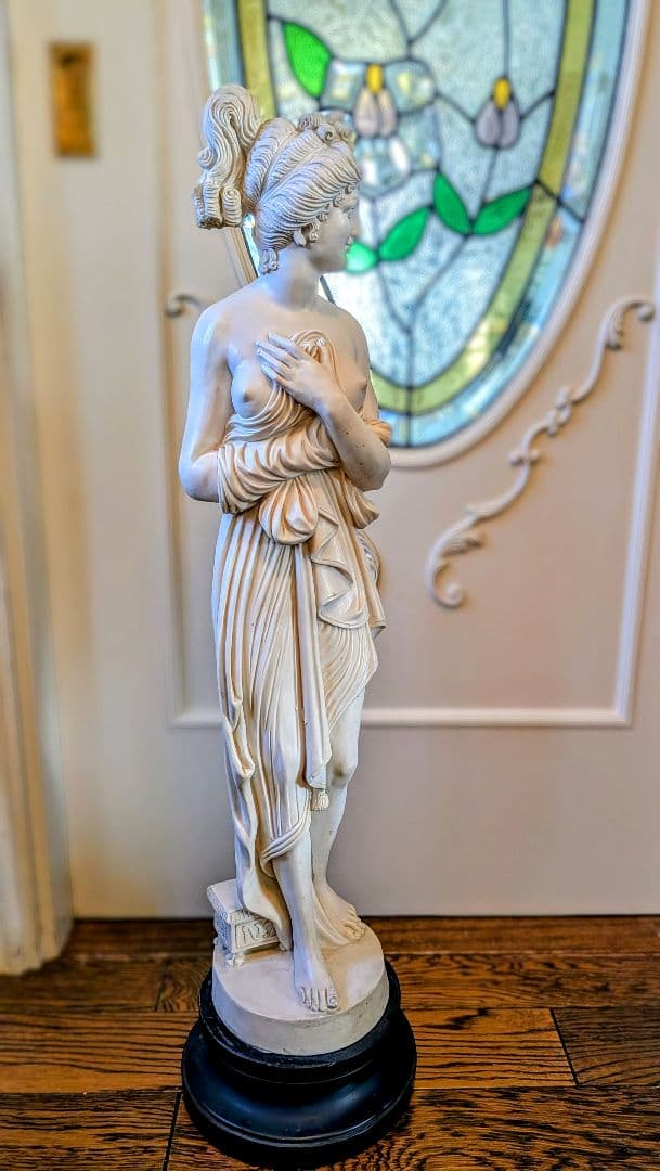 ギリシャ・ローマ彫刻① 水浴びをする女性像