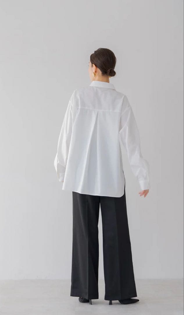 regleam リグリーム ワンポイントビッグシャツ　ホワイト×ネイビー刺繍