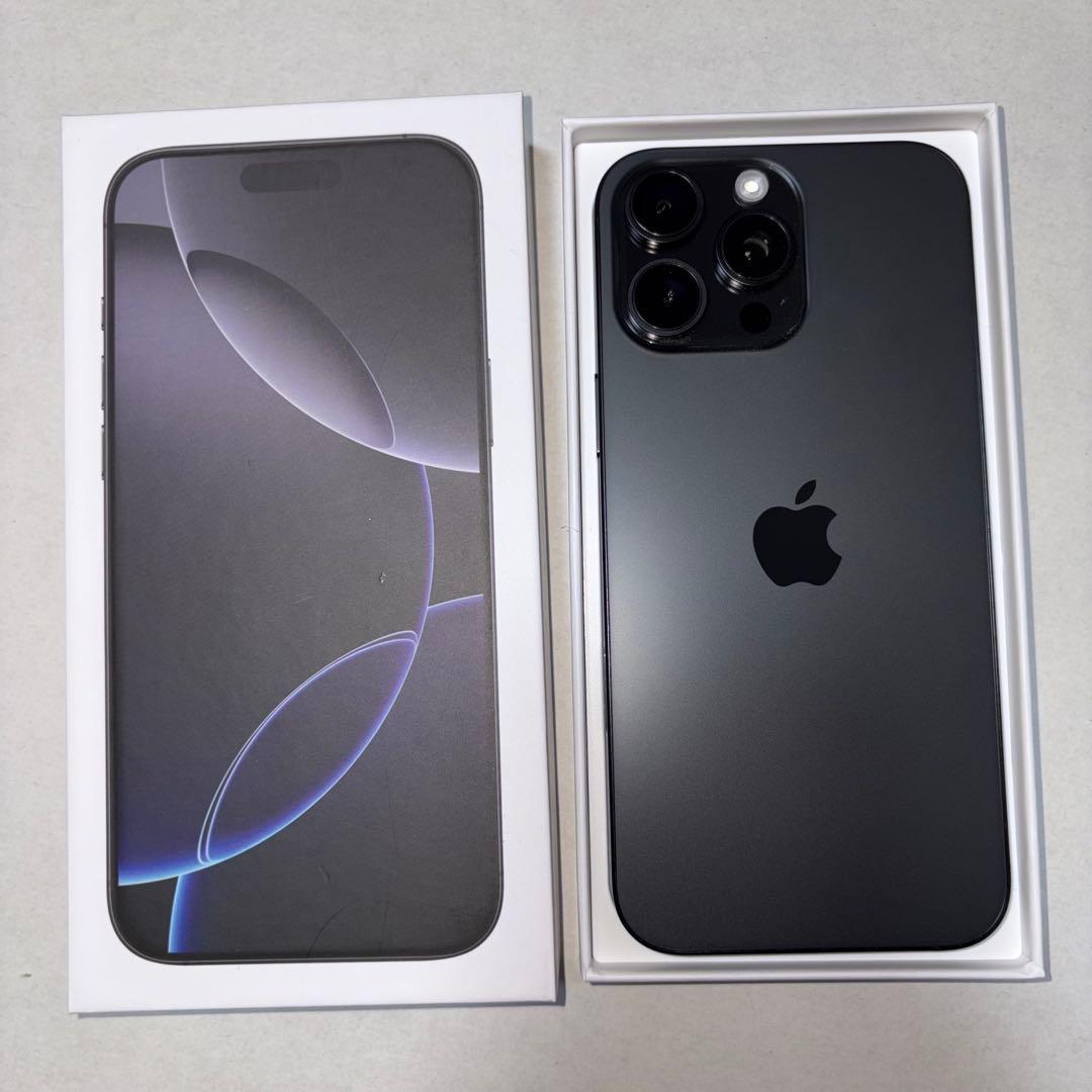 【極美品】iPhone 16 ProMax256GB （米国版・SIMフリー）