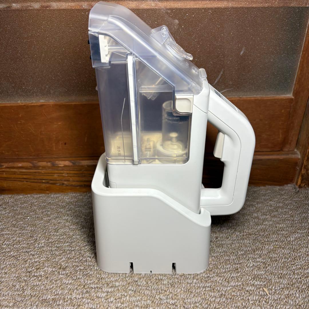 美品✨23年 アイリスオーヤマ ハンディリンサークリーナー RNSK-B200D