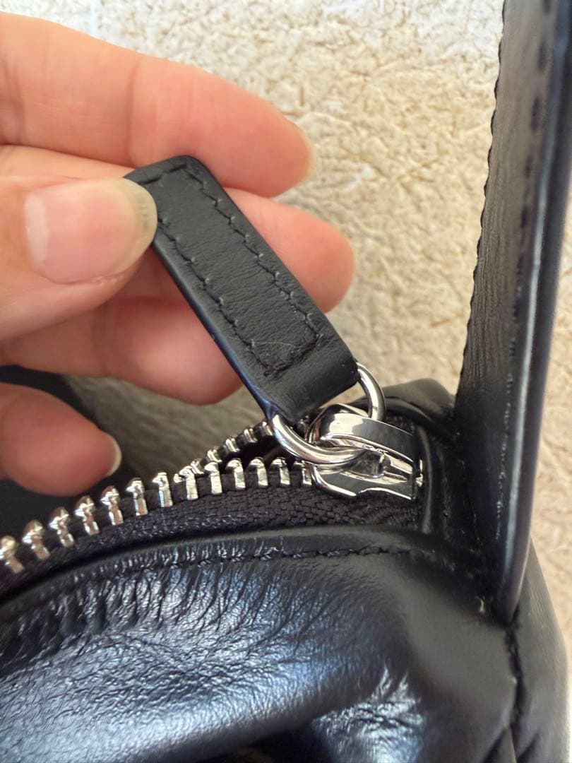 パピヨネ　ショルダーバッグ　黒