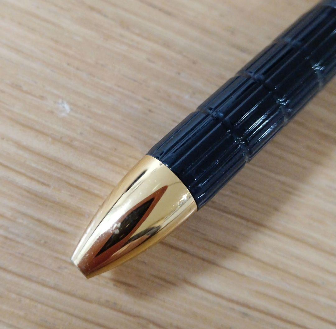 プラチナ万年筆　ダブル4アクション　多機能ペン　マーブルブラック　ボールシャープ