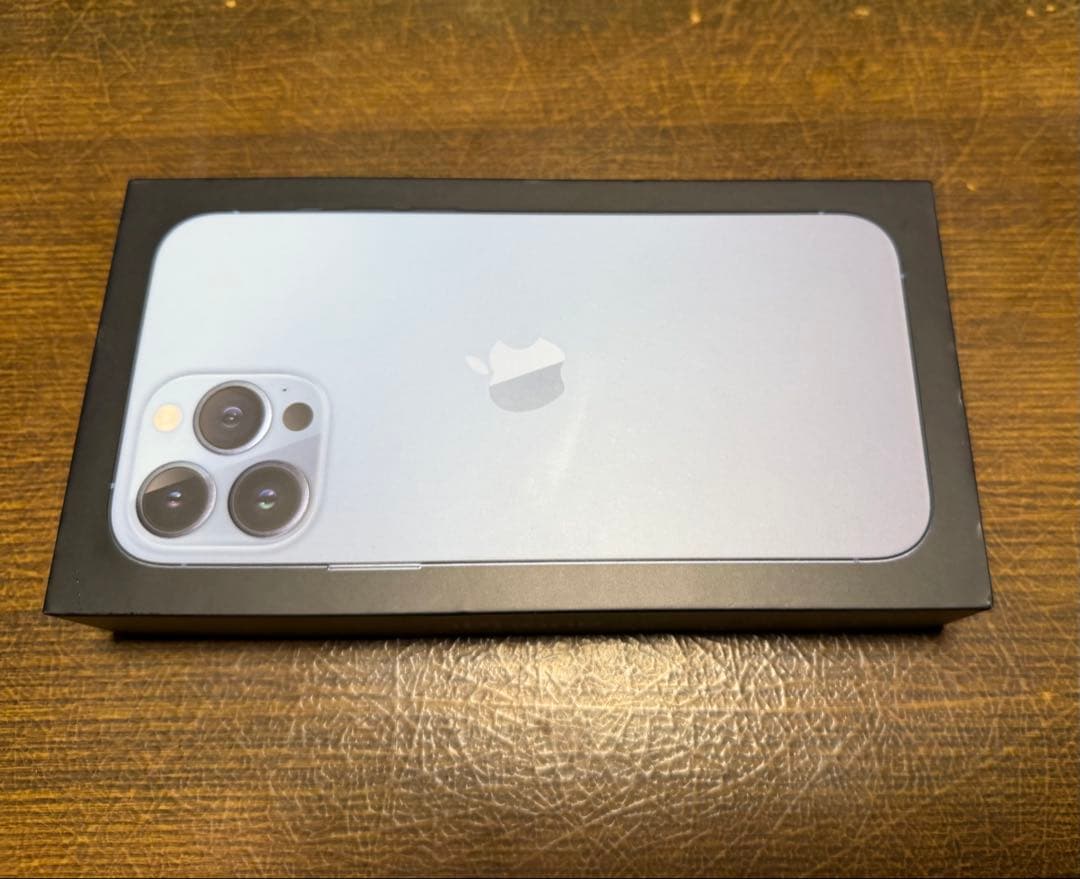 iPhone 13 Pro Max 1TB バッテリー100%