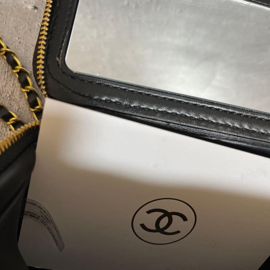CHANEL ノベルティ ショルダーバッグ ミラー付き