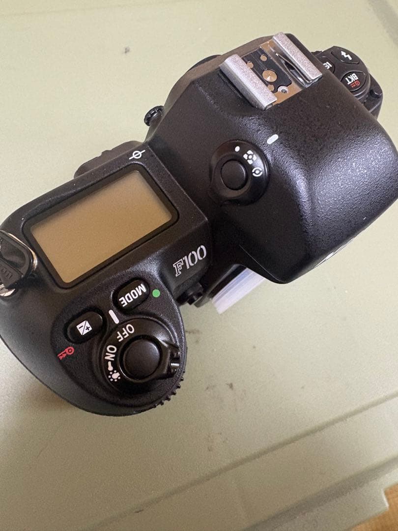 Nikon F100 フィルム一眼レフカメラ　完動品　極美品