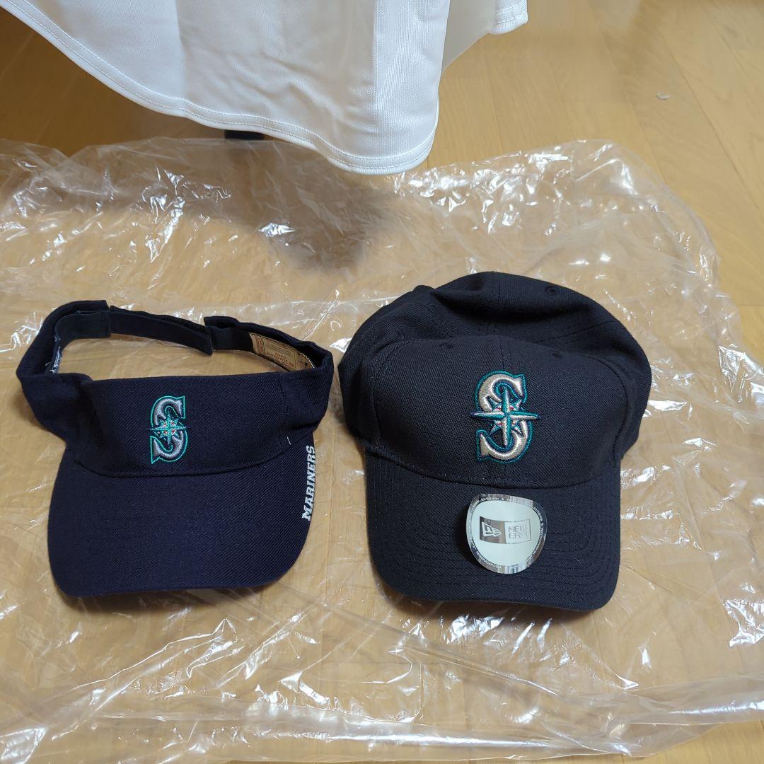 マリナーズグッズ3点セット(イチローユニフォーム、帽子
