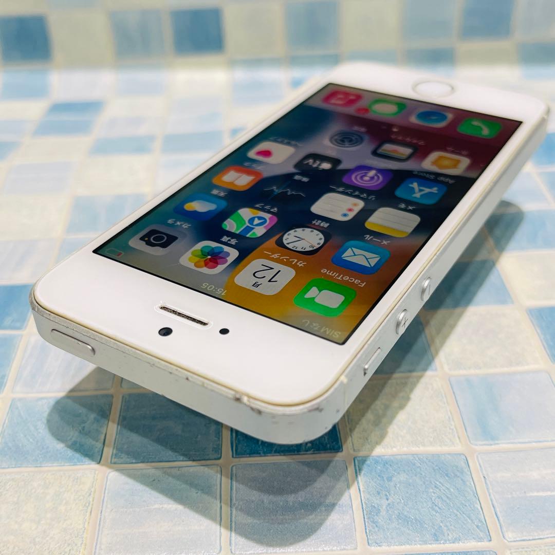 SIMフリー iPhoneSE 64GB シルバー 電池新品