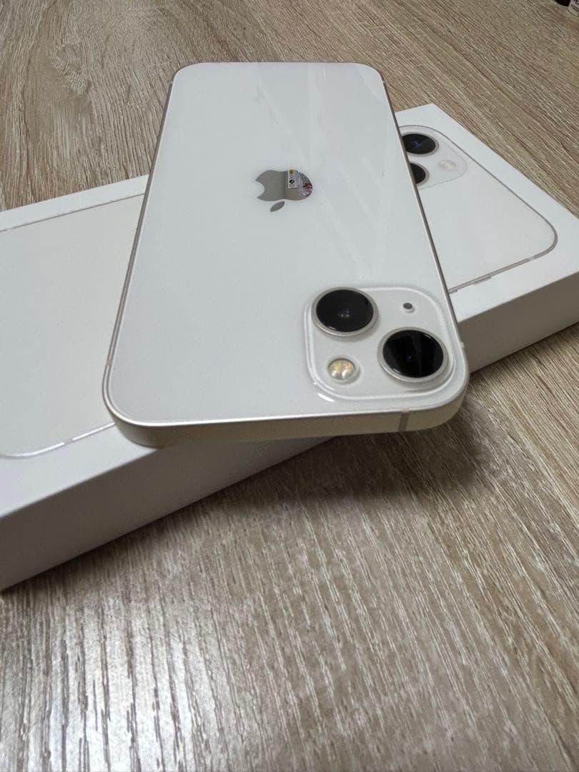 iPhone 13 ホワイト 256GB SIMフリー　毎週値下げしていきます！