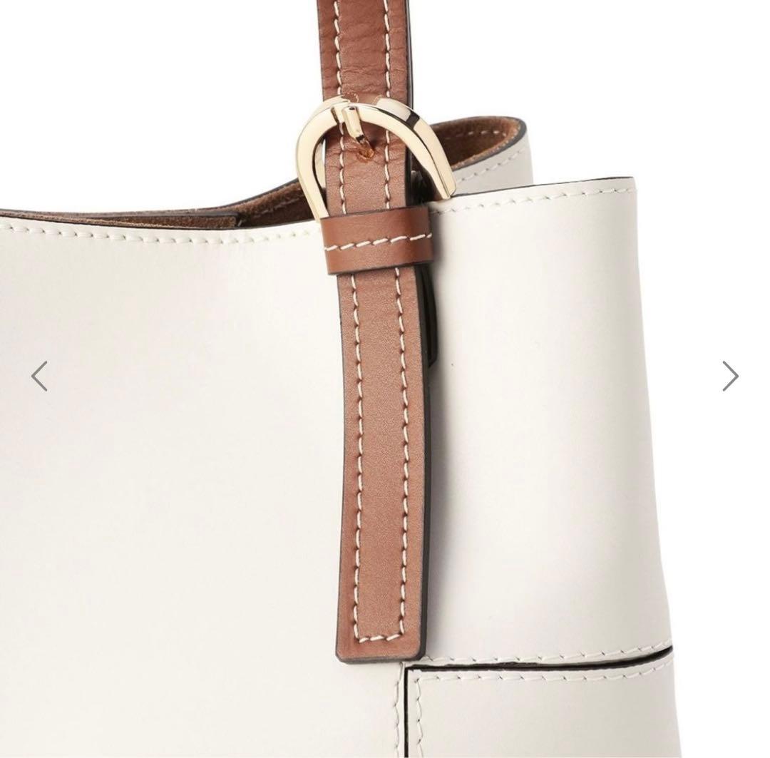 美品ショルダーバッグ⭐︎バーニーズニューヨーク