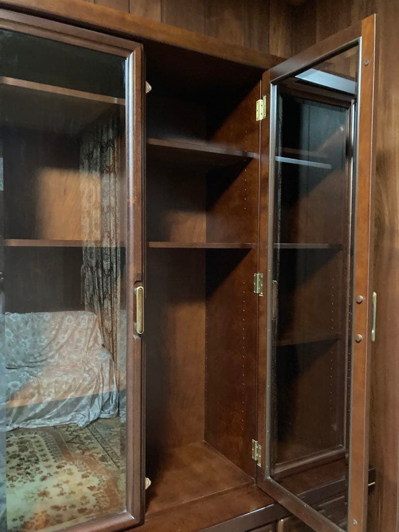 ダークブラウン 木製 本棚 ガラス扉付き