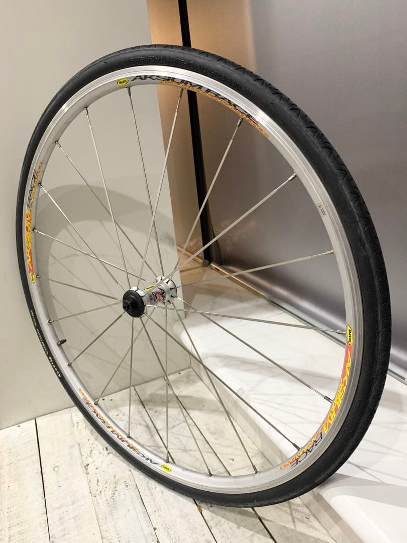 ◆MavicマビックAKSIUM RACEタイヤ＆保護キャップ付前輪◆シマノ