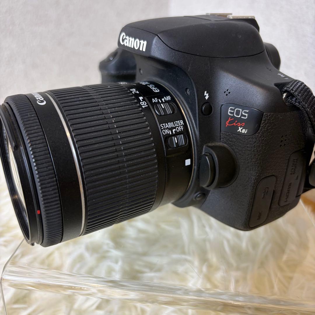 【極美品】Canon EOS Kiss X8i デジタル一眼レフ 付属品多数