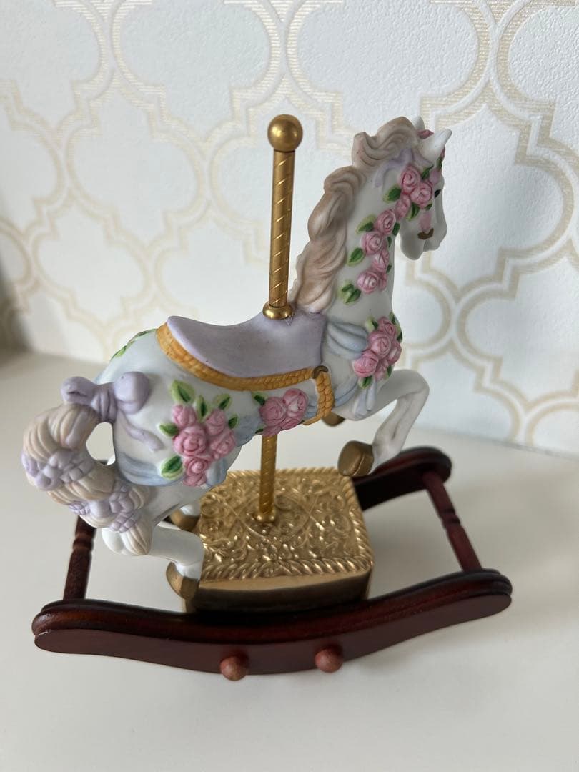 MUSIC BOX COMPANY＊ オルゴール メリーゴーランド　馬