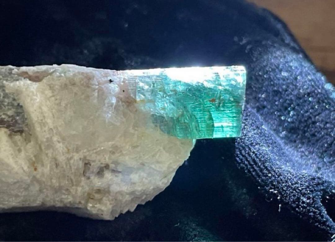 トルマリン原石マルチカラー大結晶レインボーカラー