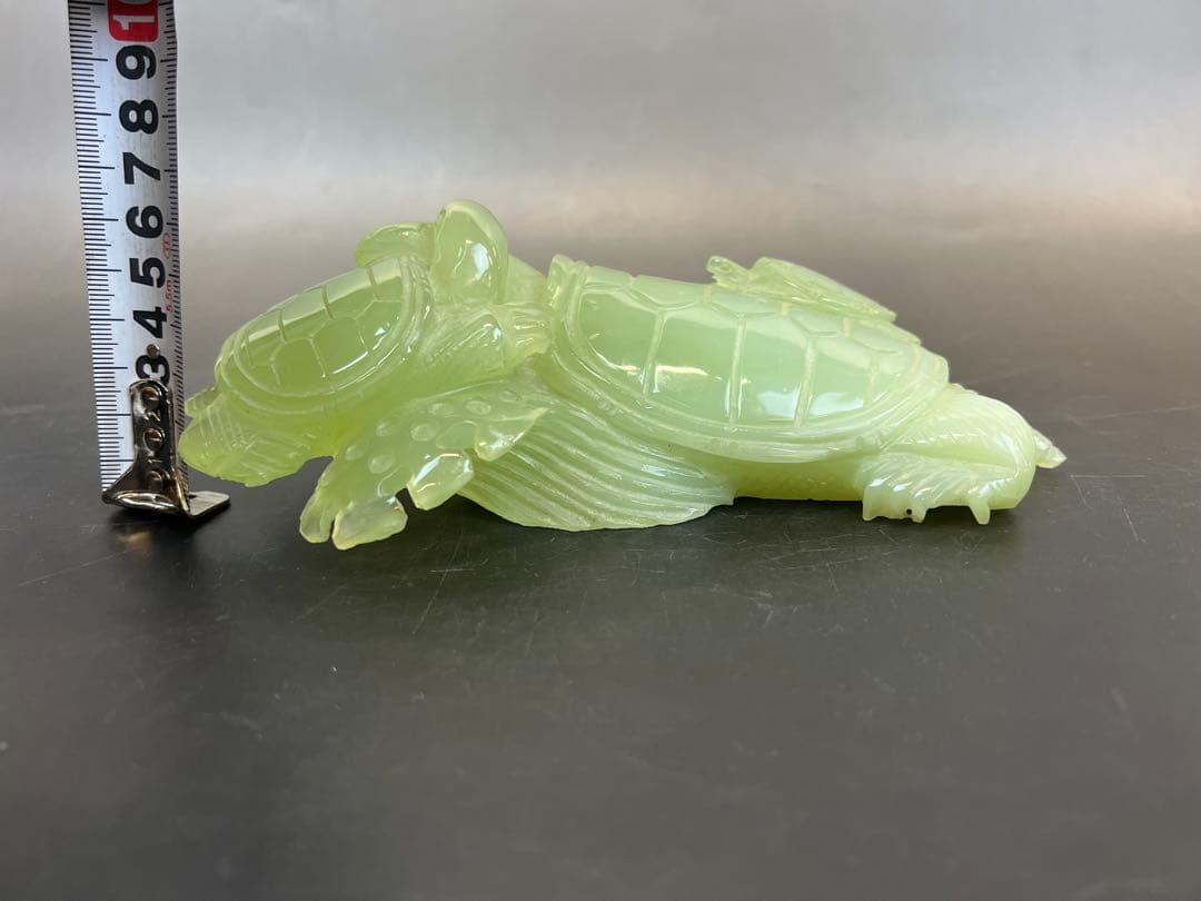 ［美品］翡翠亀　横19cm台付き　送料込み