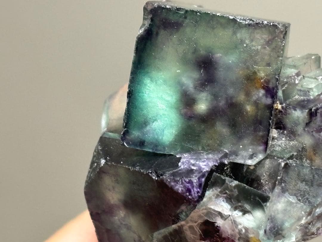 【ナミビア　オコルス】　グリーンファントムフローライト