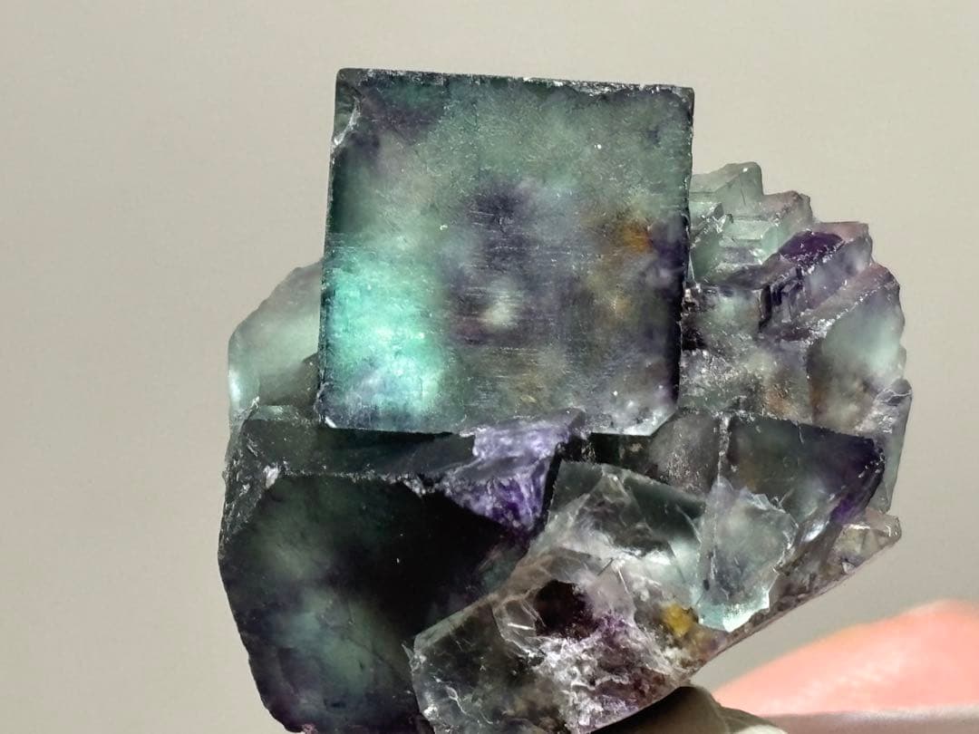 【ナミビア　オコルス】　グリーンファントムフローライト